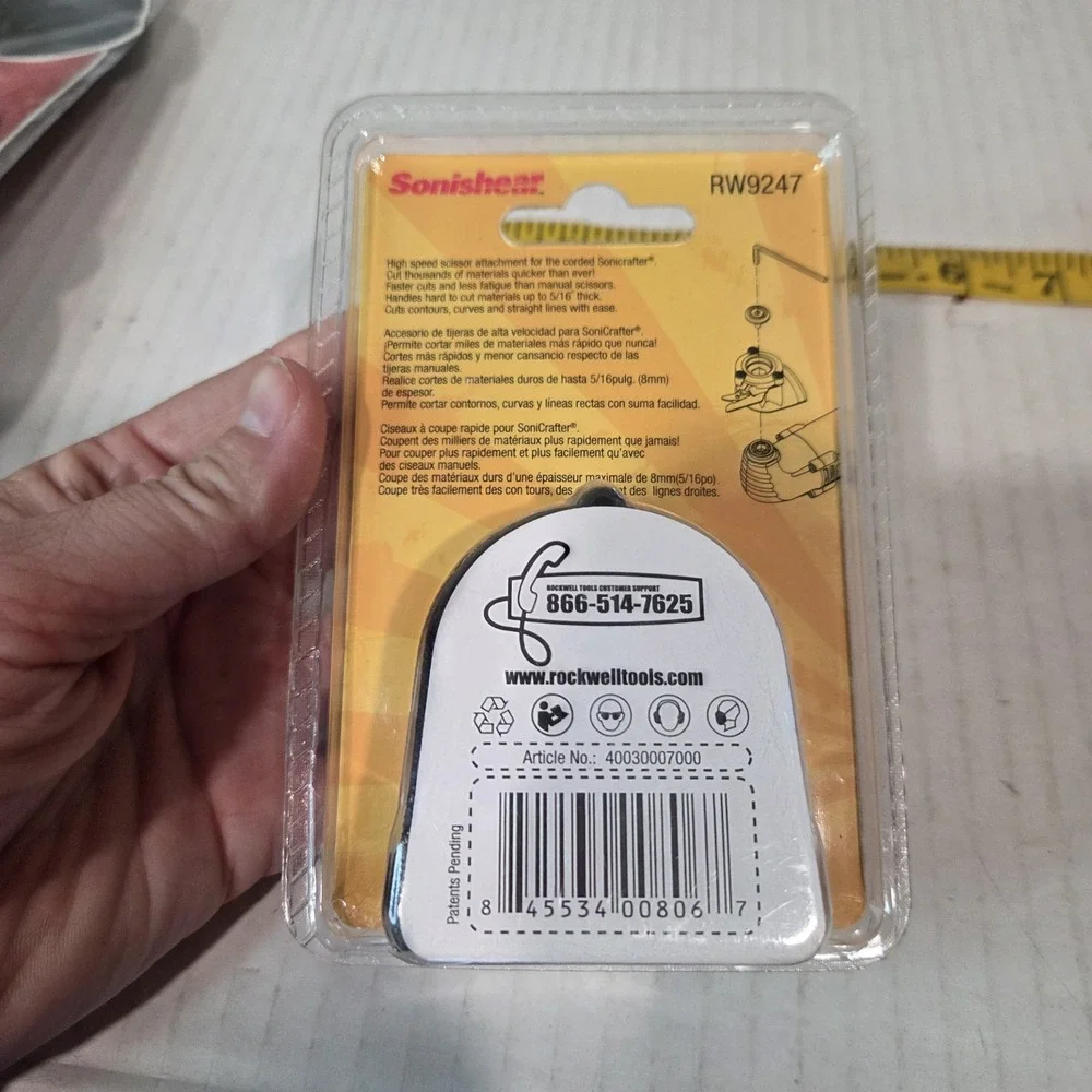 Rockwell RW9247 SoniCrafter SoniShear High Speed Scissor cuts material to 5/16